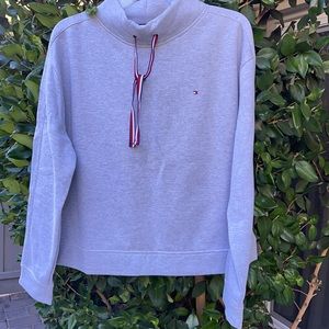 Tommy Hilfiger sweater , grey color, size L/G
